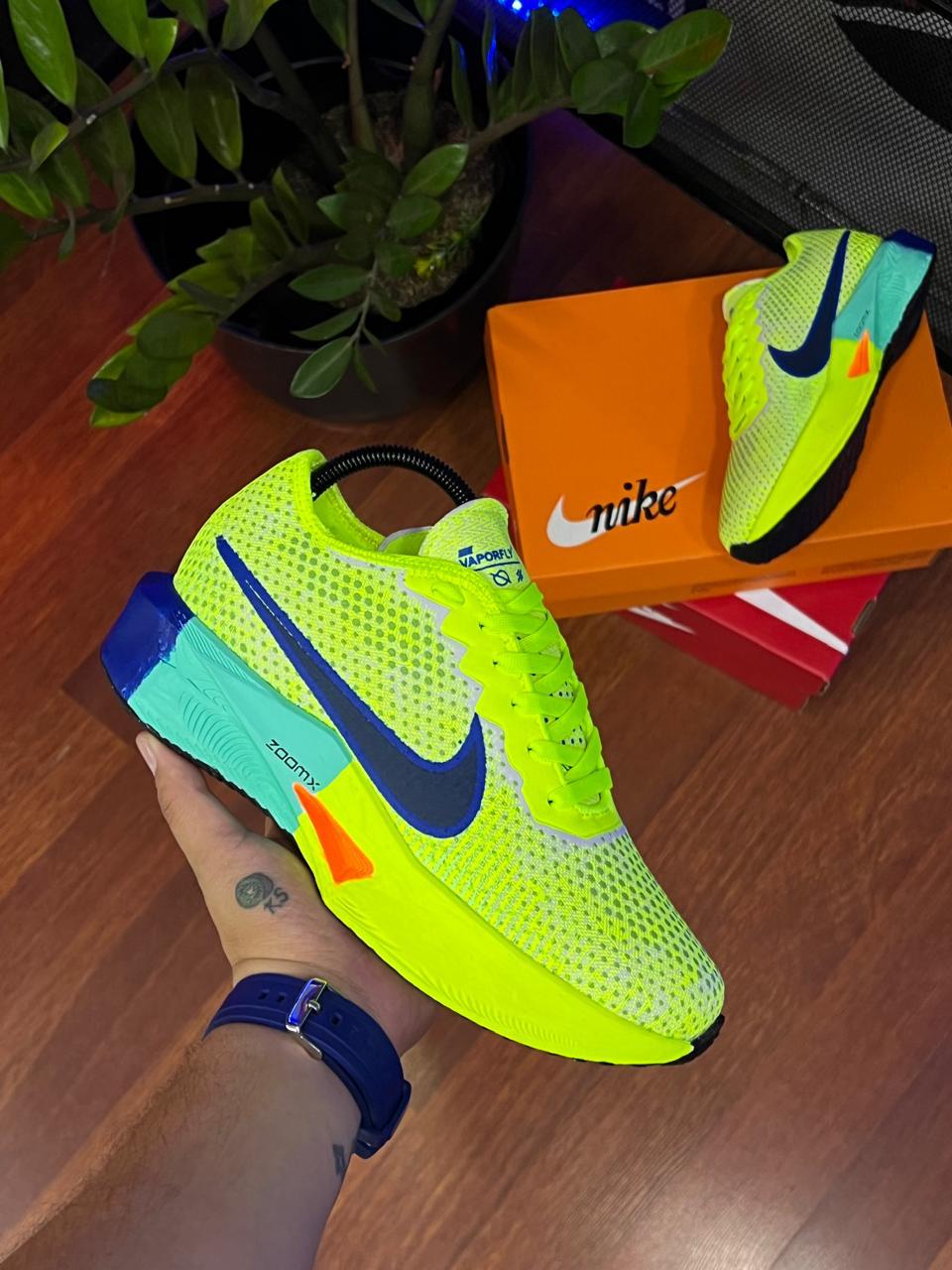 NIKE VAPORFLY 3