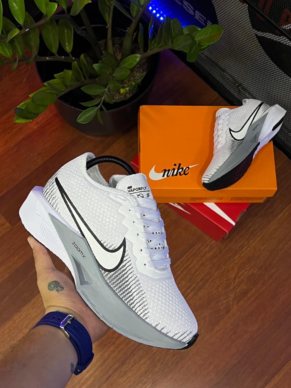 NIKE VAPORFLY 3