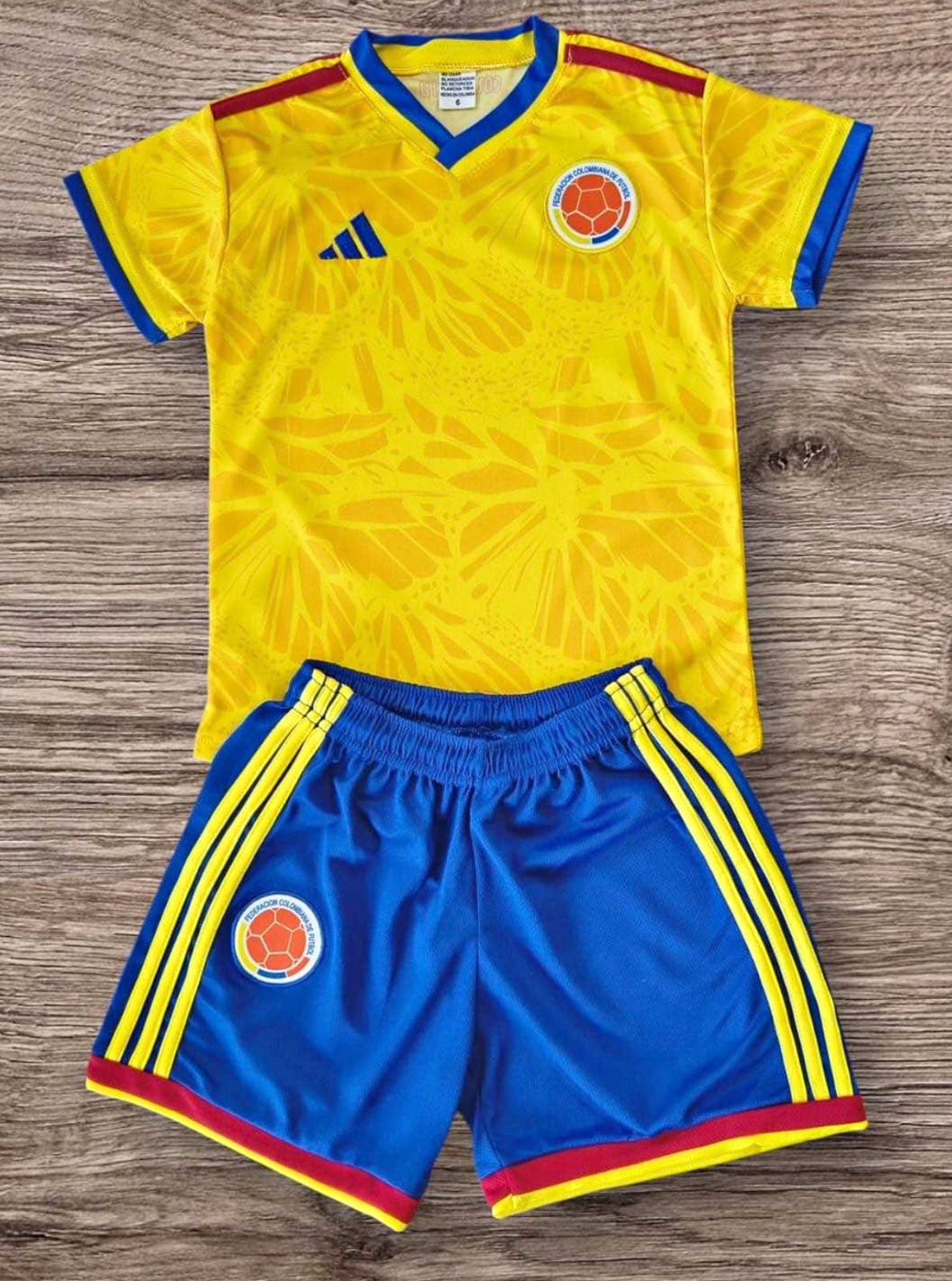 COLOMBIA ADIDAS  NIÑO BORDADO