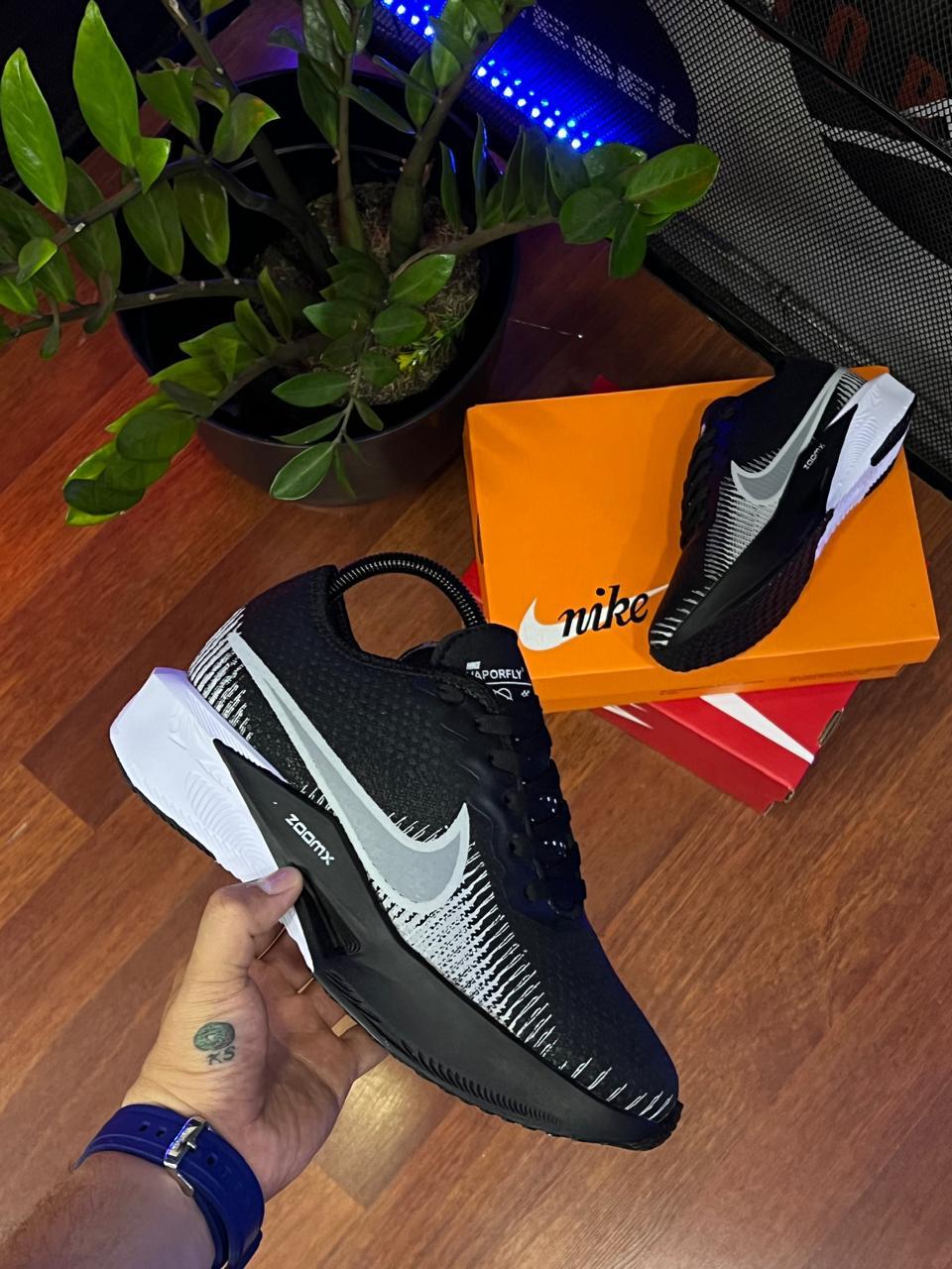 NIKE VAPORFLY 3