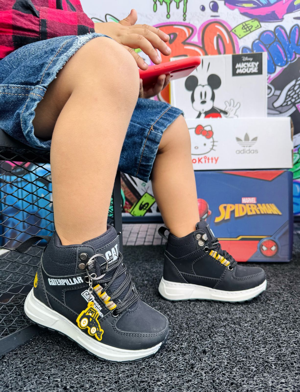BOTAS CATERPILLAR NIÑOS